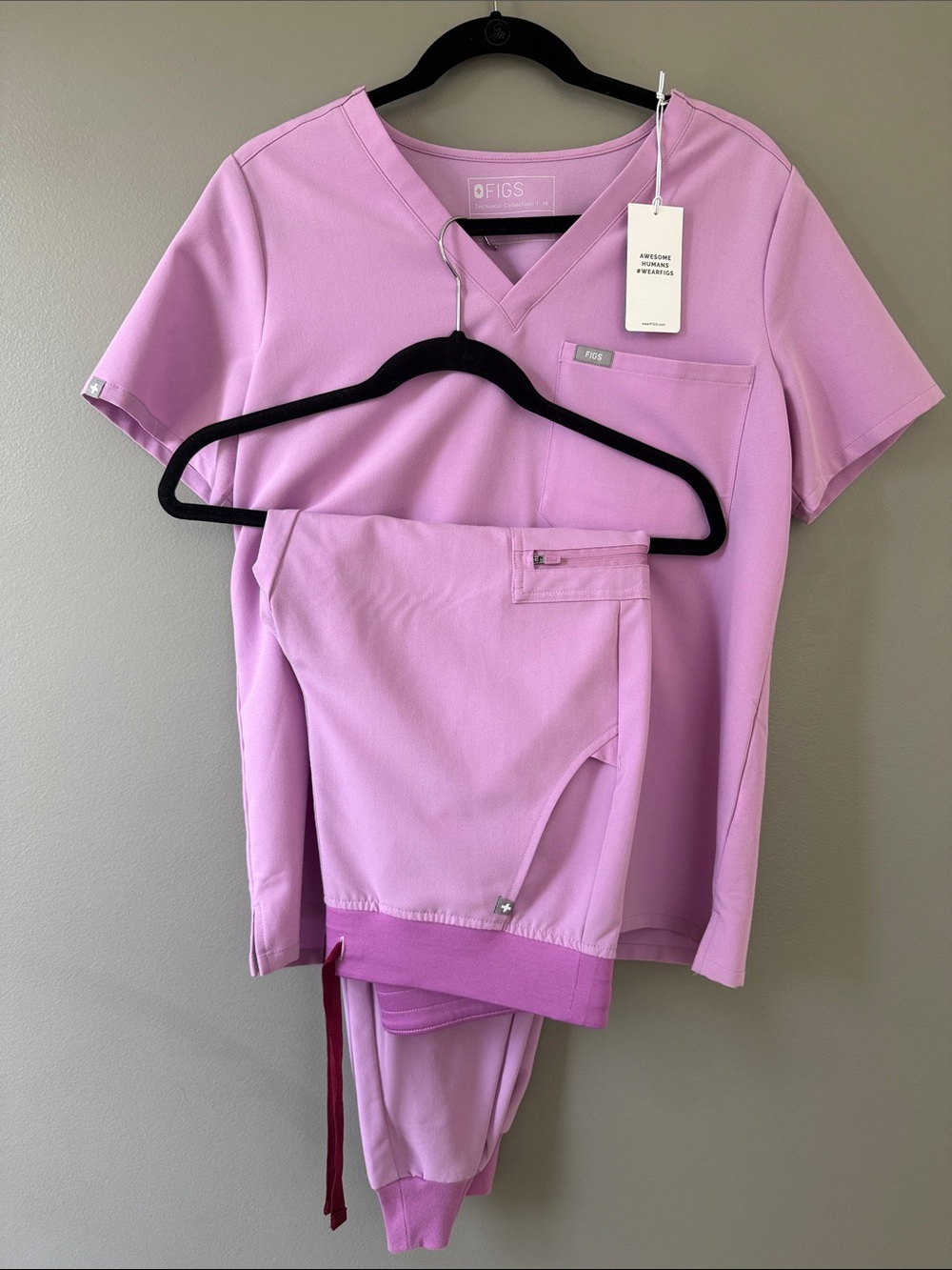 NWT FIGS Iris CATARINA Scrub Top & ZAMORA Jogger Pants